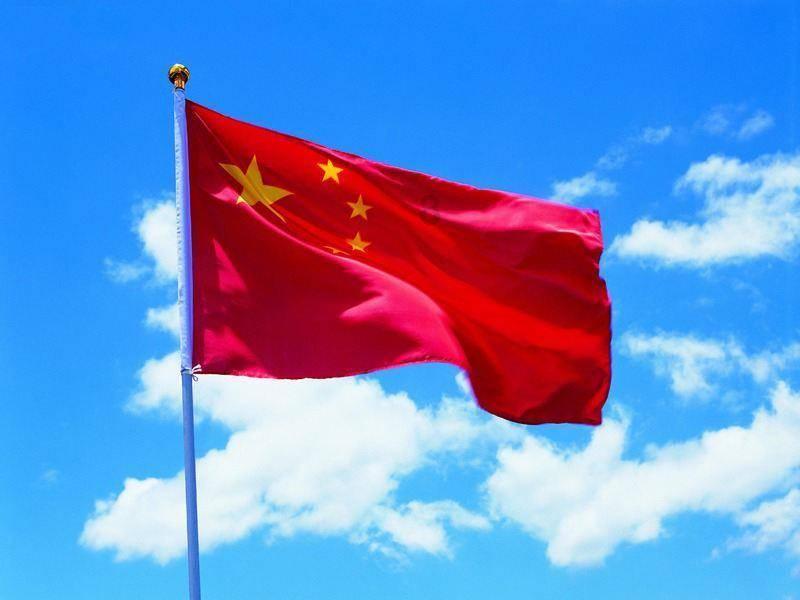 如果一个男生有时候会时不时盯着你看是不是喜欢你的的表现吗？游戏画面