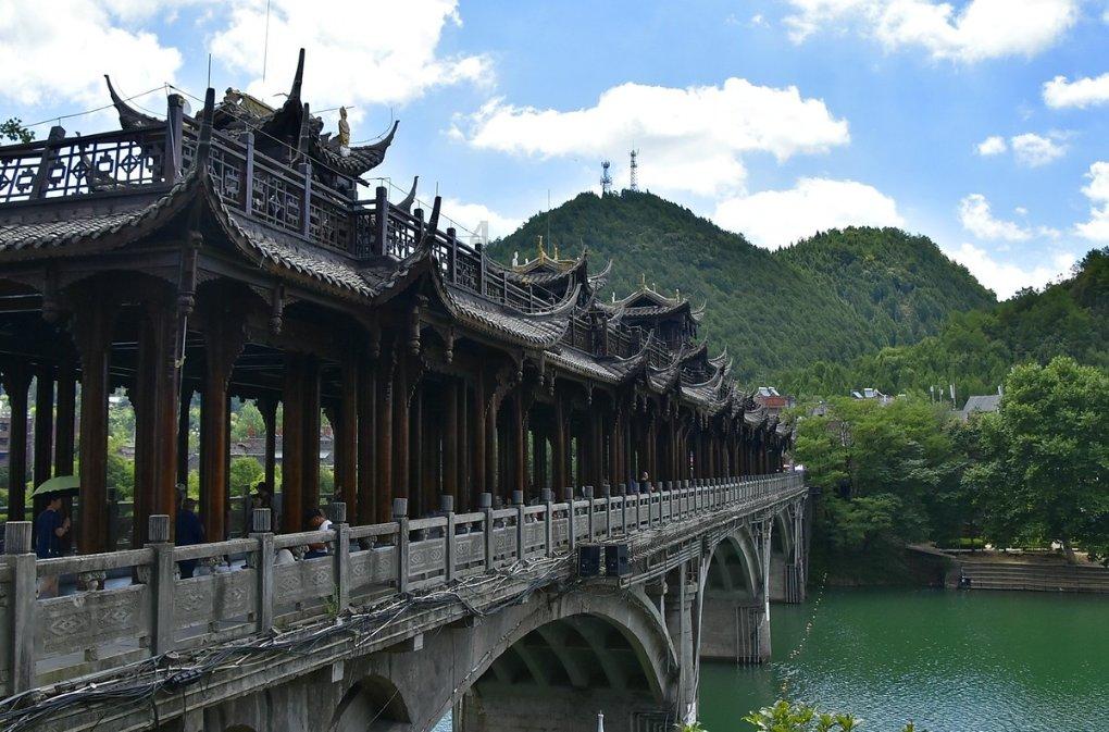 红棉股份:公司在山东地区有销售广氏菠萝啤果味型汽水等产品